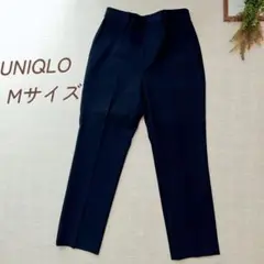 センタープレス　パンツ　ユニクロ　仕事　スーツ　キレイめ　ネイビー