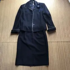 美品フォーマル スーツ　紺色　卒業式入学式値下げしました