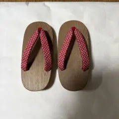 キッズ用木製草履・下駄 赤い鼻緒付き