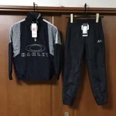 新品　オークリー　上下　セットアップ　１４０　キッズ　子供　OAKLEY