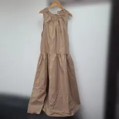 Abito Intero Dress ノースリーブ ベージュ Sサイズのサムネイル