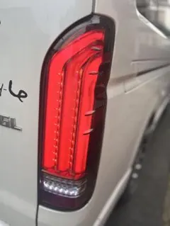 ハイエース ライト