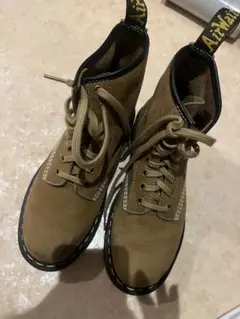 Dr.Martensドクターマーチン 8ホールSAVANNAH TAN サバンナ