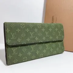 ルイヴィトン 長財布 モノグラムミニ ポルトトレゾール 革 M92243 カーキ