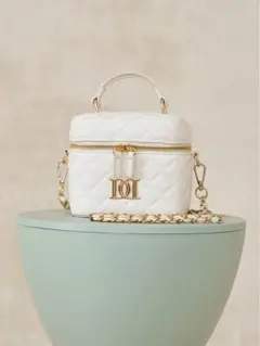 未使用タグ付き！ダーリッチ ゴールドパーツ キルティングスクエアミニバッグ