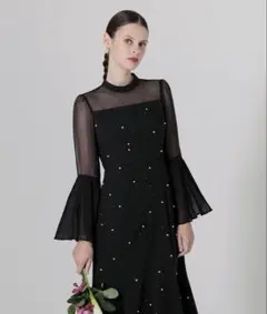 Leja パールビジュー付プリーツフレアスリーブビーズマーメイド