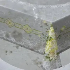 値下げしました！ メイワテーブルクロス135×185cm4〜6人用