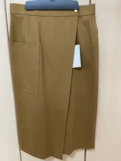 【新品未使用】TOMORROWLAND 膝丈スカート