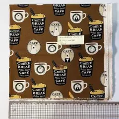 【ハギレ】しろくまカフェ・茶／53x110cm／コットンこばやし／おしゃれ可愛い