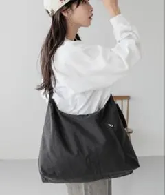 【美品　最安価　ブラック】LOWRYSFARM ＬＦポーチツキショルダー