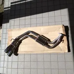 ER34.HR34ワンオフステンレス デュアルテールマフラー 4ドア用 - メルカリ