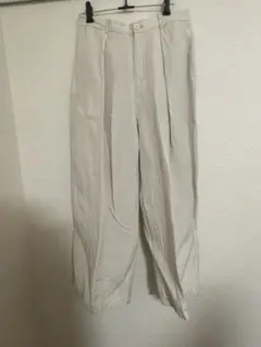 ベージュ ワイドパンツ　GU XＬサイズ