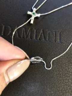 ダミアーニ・ルミエール  エメラルドネックレス