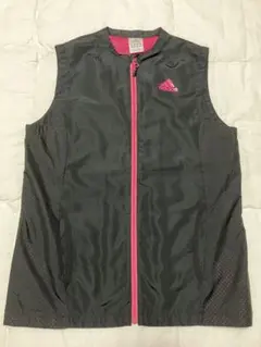 adidas ベスト　新品未使用