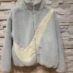 NIKE ボアジャケット　レディースMサイズ