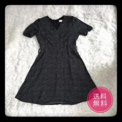 【新品】ワンピース　ハート柄　黒　半袖