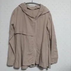 MERVEILLE H. フード付きベージュジャンパー