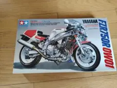 【未開封】タミヤ　YAMAHA FZR750R(OW01)のサムネイル