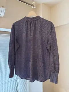 UNTITLED 長袖 ブラウス 総柄 パープル系 サイズMのサムネイル