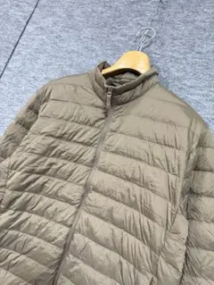 UNIQLO ユニクロ ライトダウンジャケット ベージュ 軽量 保存袋有 L