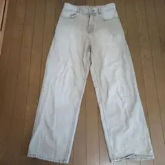 ZARA ホワイトデニムパンツ EUR36のサムネイル