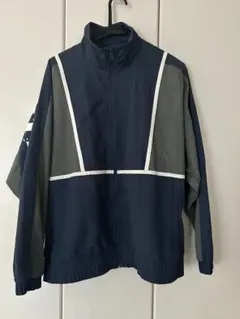 adidas ネイビー ナイロンジャケット