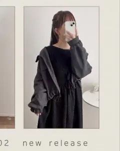 フード付きブラックシースルークロップドジャケット