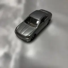 トミカ No.8 日産 スカイラインのサムネイル