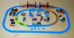 カプセルプラレールトーマスなかまたちセット