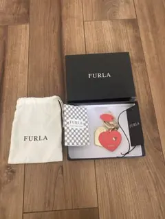 半額以下 新品 FURLA フルラ サッカーボール ケース 財布 チャーム 半額以下 新品 FURLA フルラ サッカーボール コインケース 財布