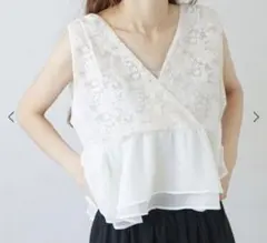 Flower ボタニカルレースビスチェのサムネイル