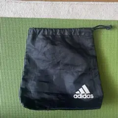 adidas アディダス 巾着袋 小物入れ ブラック 20×20×6
