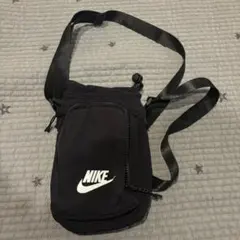 Nike ショルダーバッグ 黒のサムネイル