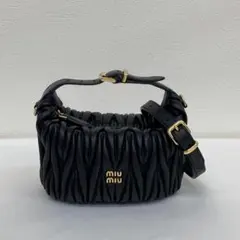 【新品未使用】 miu miu マテラッセ ナッパレザー ポーチ ミニバッグのサムネイル