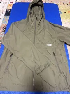 THE NORTH FACE マウンテンパーカー オリーブ