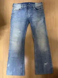 DIESEL ZATHAN ブーツカットデニム