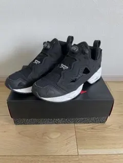Reebok インスタ ポンプフューリー 95 (コアブラック)のサムネイル