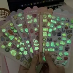 光るぷっくりシール