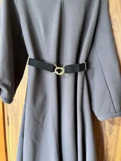 ストレッチ素材 ブラックベルト ゴールドバックル
