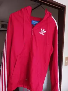 adidas 赤 ナイロンジャケット フード付き