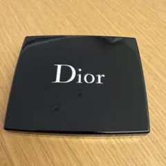 Dior サンククルールクチュール879 Rouge Trafalgar