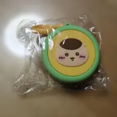 ちいかわ　まんまるミニシリコンポーチ　くりまんじゅう