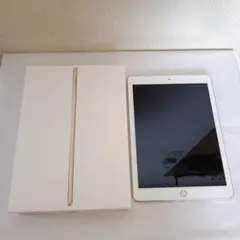 iPad 第5世代 Wi-Fi 32GB ゴールドのサムネイル