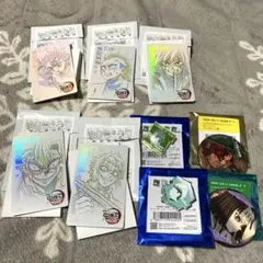 鬼滅の刃 ムビチケ風カード キャラクターピンズ 缶バッジ 鬼殺隊 鬼 ランダム