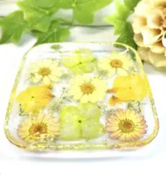 ♡お花たっぷりの小物入れ♡固まるハーバリウム