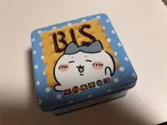 ちいかわ×チロル　コラボ缶ケース