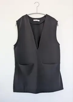 ボンジュールサガン　フロントポケットベスト　黒