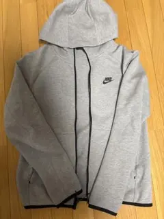 【旧モデル】NIKE テックフリース パーカー グレー❗️