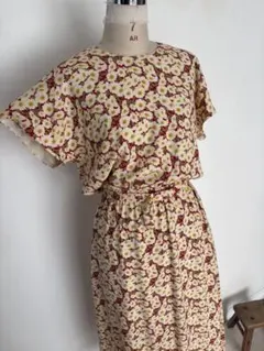インゲボルグ　ロングワンピース　総柄