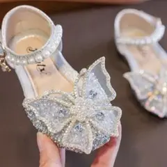 19cm 入学式　卒業式　発表会　女の子　蝶の装飾 フォーマルシューズ ホワイト